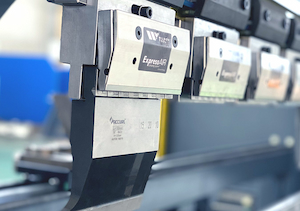 如何选择数控折弯机？